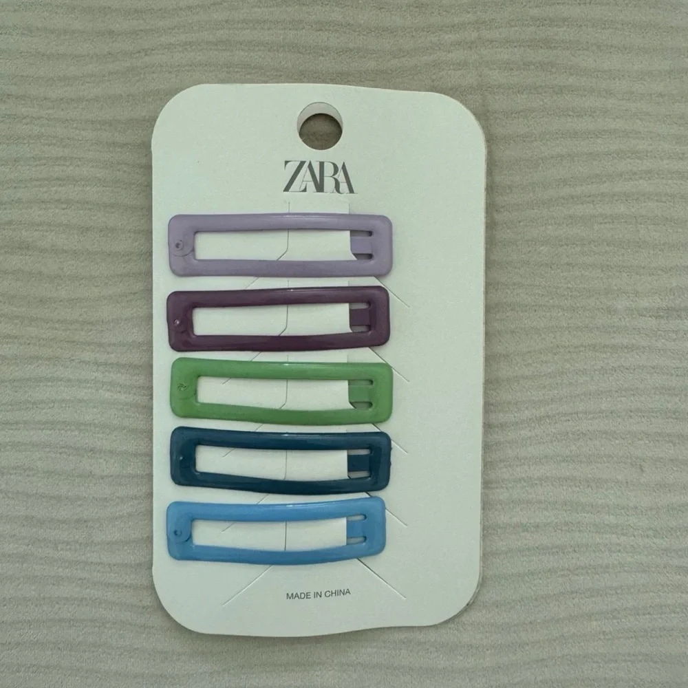 NWT Zara girls multi colored rectangular snap hair clips set of 4